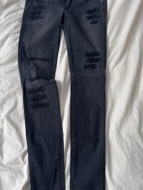 Frankie B. Women's Skinny Jeans in Black Distressed